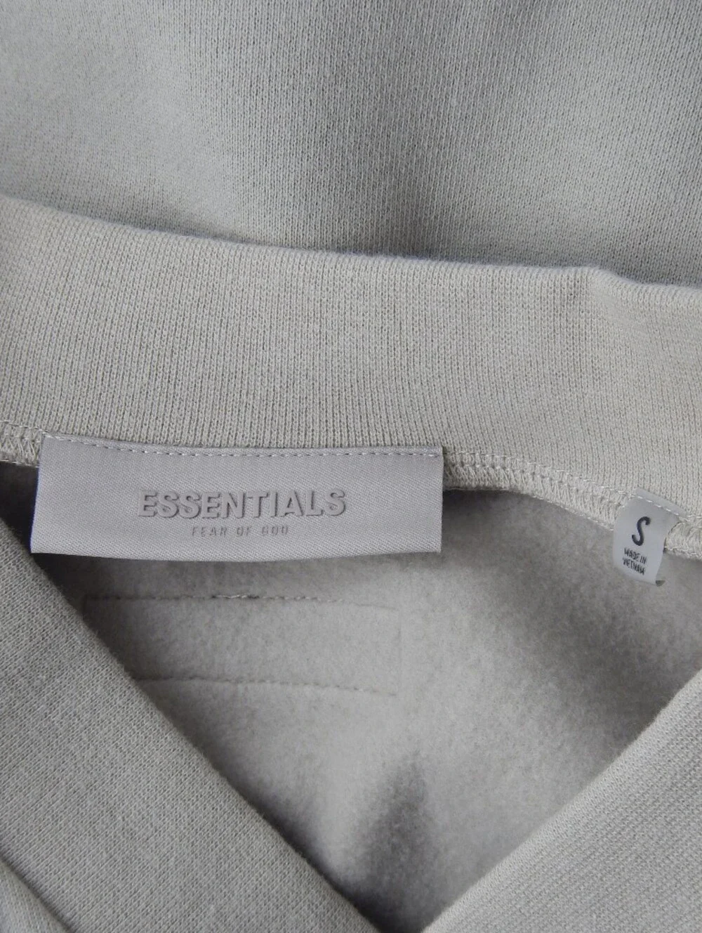 (NEW) FEAR OF GOD Essentials Core Fleece V Neck Vest Smoke Size Small